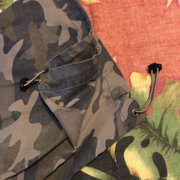 Camo Cargo Pants - Picture 6 of 7